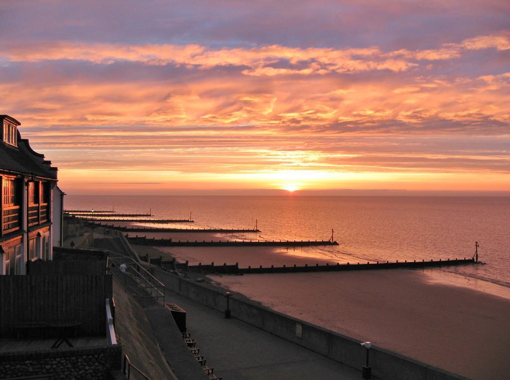 Sea View 3 Promenade Villa Sheringham Luaran gambar